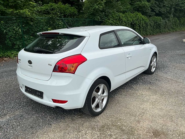 2009 kia cee d - afbeelding 33 van  37