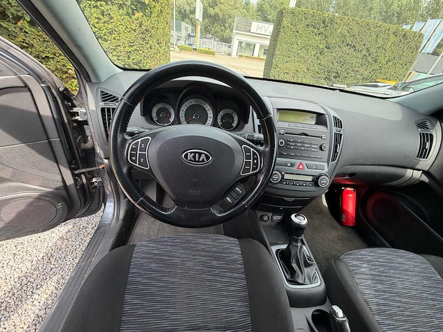 2009 kia cee’d personenauto - afbeelding 7 van  40