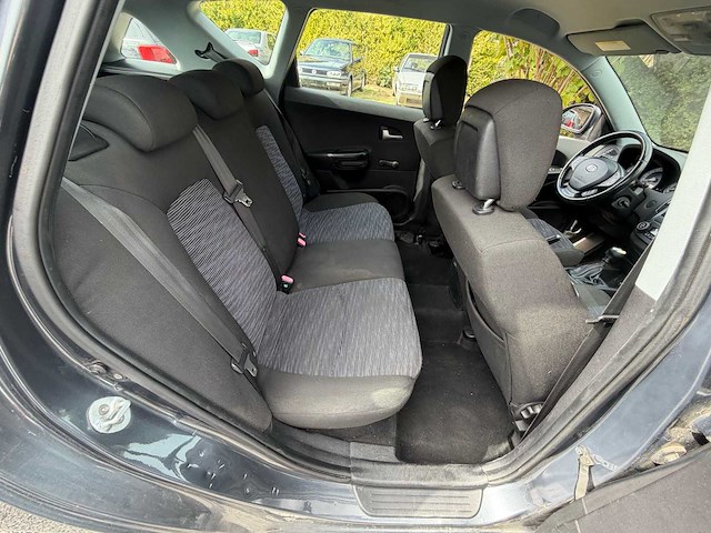 2009 kia cee’d personenauto - afbeelding 17 van  40