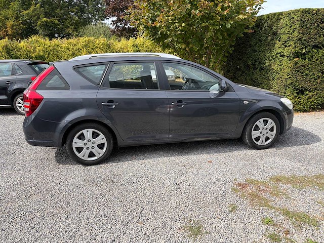 2009 kia cee’d personenauto - afbeelding 37 van  40