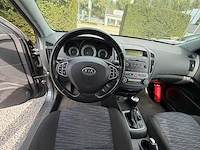 2009 kia cee’d personenauto - afbeelding 15 van  40