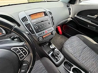 2009 kia cee’d personenauto - afbeelding 17 van  40