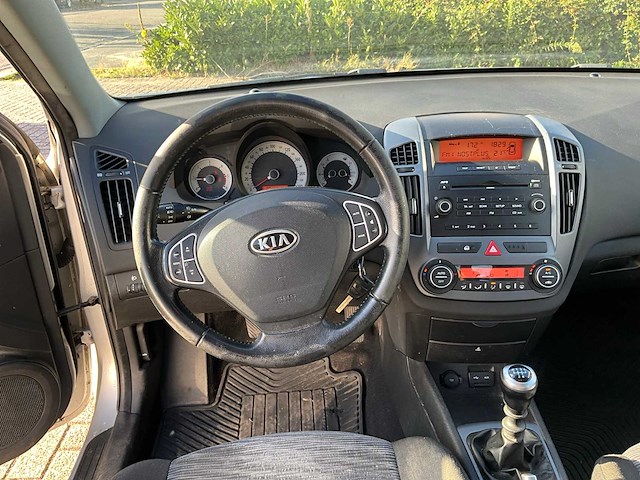 2009 kia cee’d personenauto - afbeelding 4 van  26
