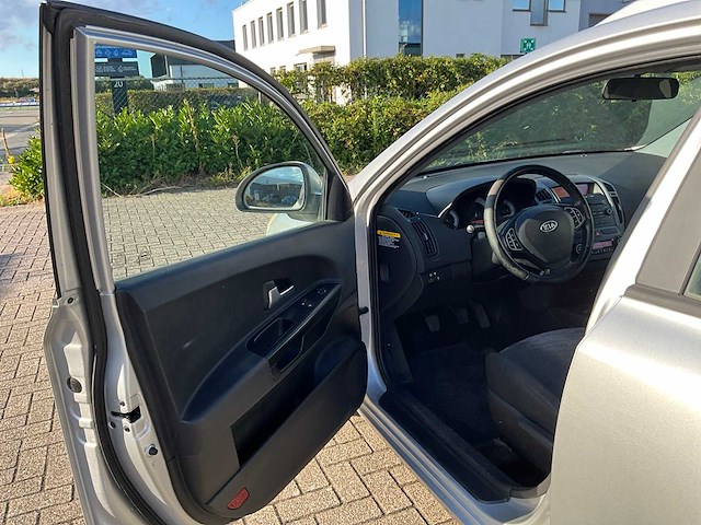 2009 kia cee’d personenauto - afbeelding 26 van  26
