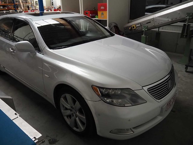 2009 lexus ls600hl personenauto - afbeelding 59 van  61