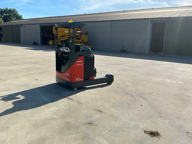 2009 linde r20s reach truck - afbeelding 86 van  89