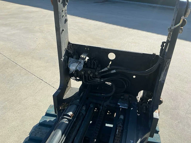 2009 linde r20s reach truck - afbeelding 78 van  89
