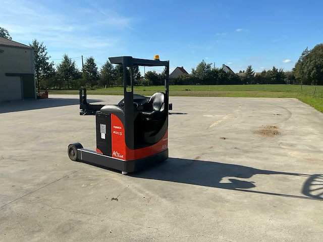 2009 linde r20s reach truck - afbeelding 1 van  86