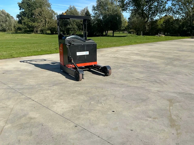 2009 linde r20s reach truck - afbeelding 79 van  89