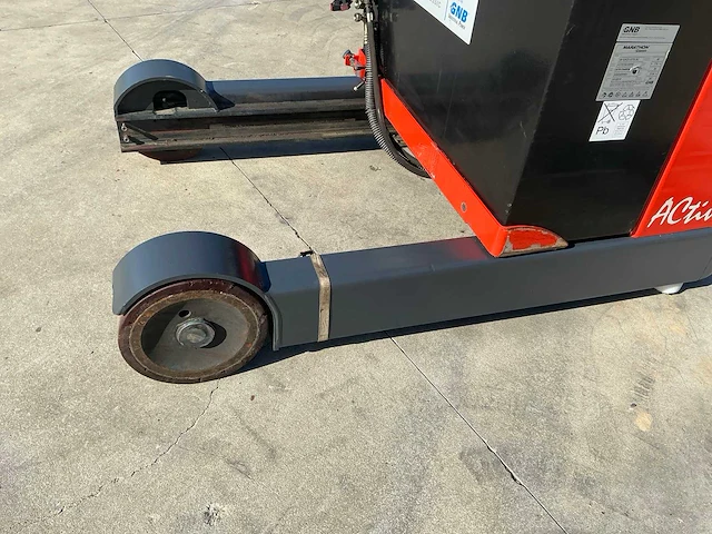 2009 linde r20s reach truck - afbeelding 10 van  89