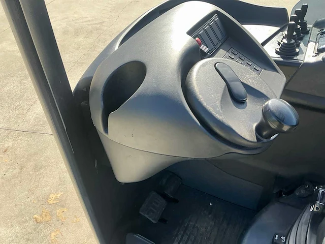 2009 linde r20s reach truck - afbeelding 37 van  89