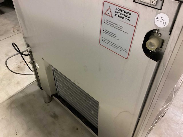 2009 maja sa 215 ijsmachine - afbeelding 9 van  9