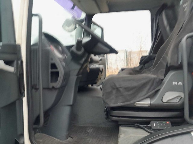 2009 man tgm kipper - vrachtwagen - afbeelding 17 van  27