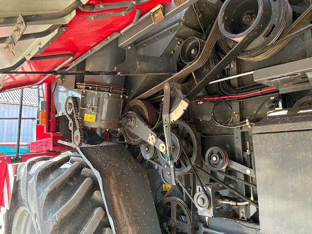 2009 massey ferguson centora 7280 al combine harvester met 25 ft snijstang, trolley en koolzaadapparatuur - afbeelding 9 van  30