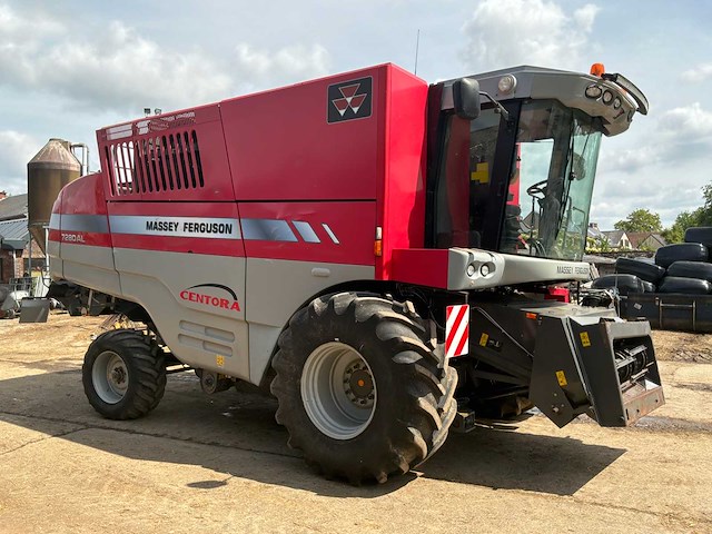 2009 massey ferguson centora 7280 al combine harvester met 25 ft snijstang, trolley en koolzaadapparatuur - afbeelding 28 van  30