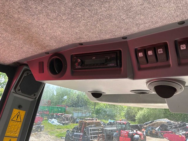 2009 massey ferguson centora 7280 al combine harvester met 25 ft snijstang, trolley en koolzaadapparatuur - afbeelding 31 van  66