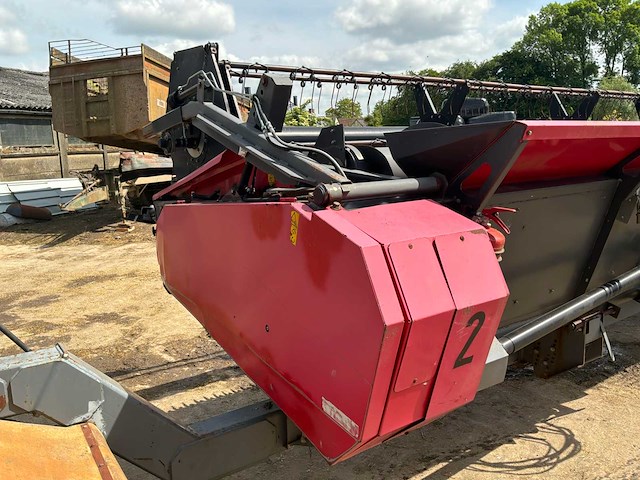 2009 massey ferguson centora 7280 al combine harvester met 25 ft snijstang, trolley en koolzaadapparatuur - afbeelding 49 van  66