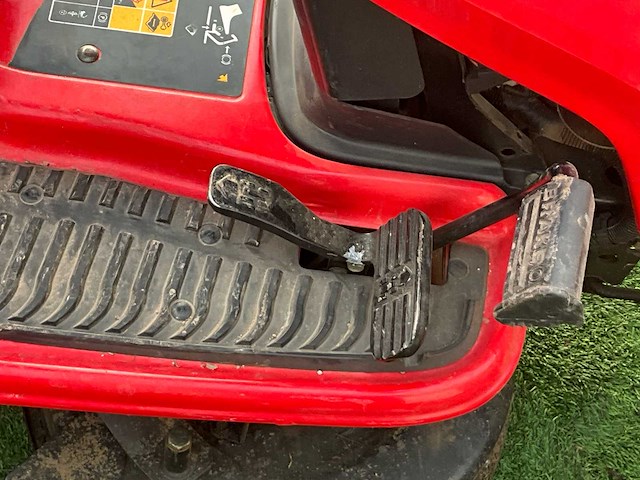 2009 massey ferguson mf36 -15rd zitmaaier - afbeelding 10 van  18