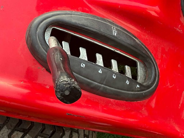 2009 massey ferguson mf36 -15rd zitmaaier - afbeelding 11 van  18