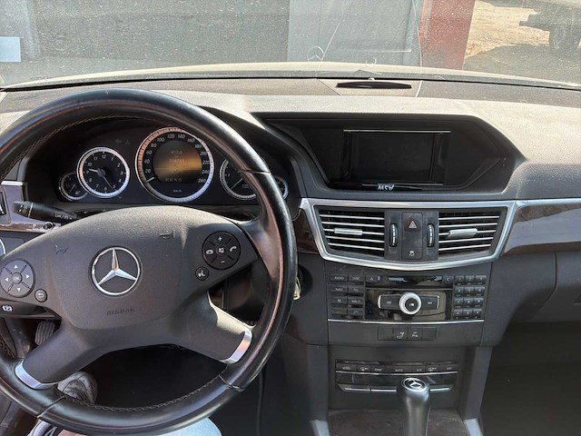 2009 mercedes-benz e 250 personenauto - afbeelding 10 van  42