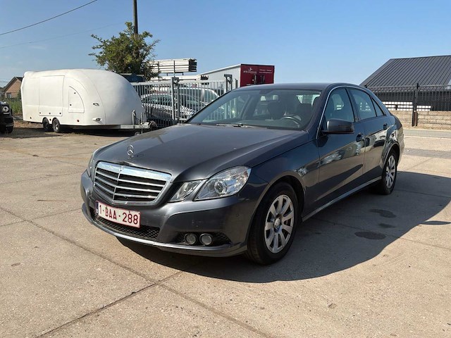 2009 mercedes-benz e 250 personenauto - afbeelding 1 van  42