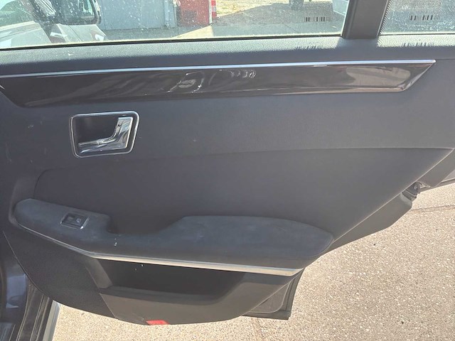 2009 mercedes-benz e 250 personenauto - afbeelding 18 van  42
