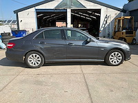 2009 mercedes-benz e 250 personenauto - afbeelding 40 van  42