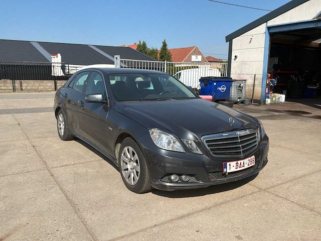 2009 mercedes-benz e 250 personenauto - afbeelding 41 van  42