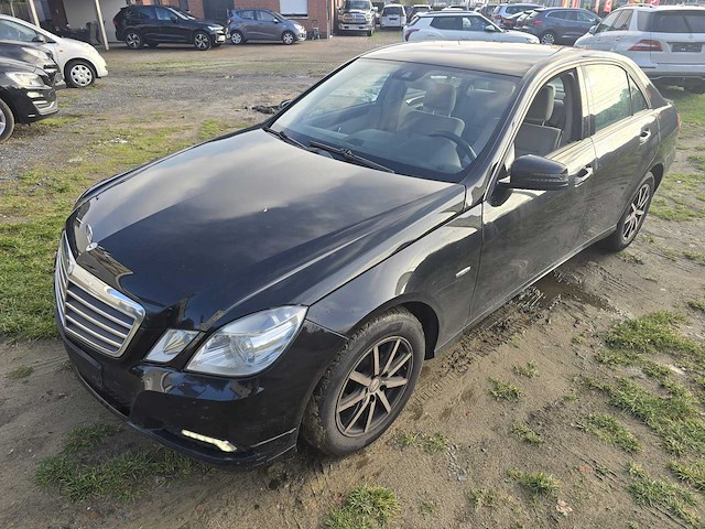 2009 mercedes-benz e220 personenauto - afbeelding 1 van  11
