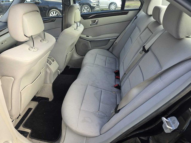 2009 mercedes-benz e220 personenauto - afbeelding 10 van  11