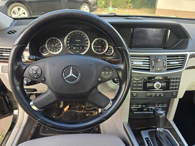 2009 mercedes-benz e220 personenauto - afbeelding 11 van  11