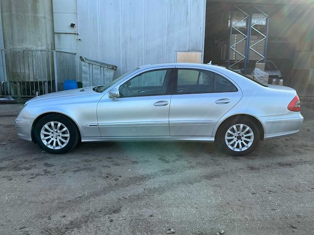 2009 mercedes e 220 cdi personenauto - afbeelding 8 van  29