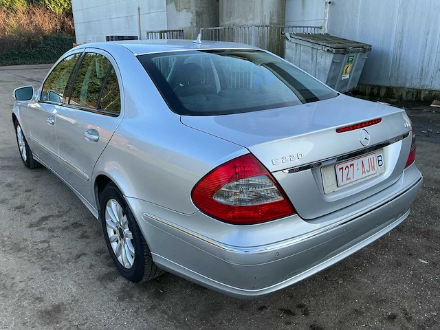 2009 mercedes e 220 cdi personenauto - afbeelding 15 van  29