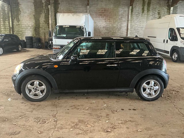 2009 mini cooper personenauto - afbeelding 8 van  16