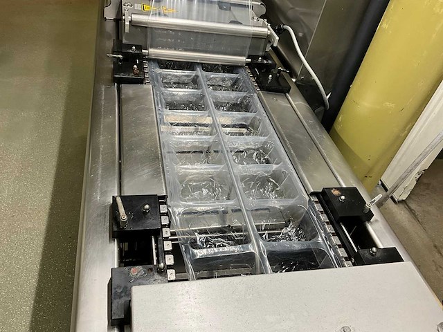 2009 multivac r105 vul en sealmachine - afbeelding 10 van  12