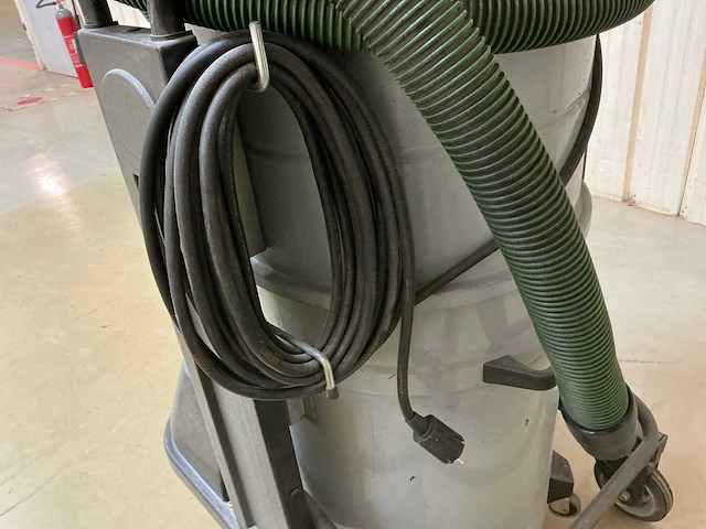 2009 nilfisk cfm 137/100 industriële stofzuiger - afbeelding 4 van  13