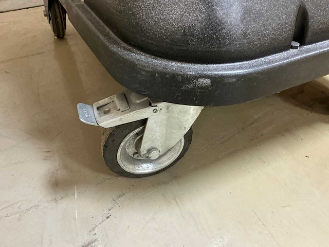 2009 nilfisk cfm 137/100 industriële stofzuiger - afbeelding 13 van  13