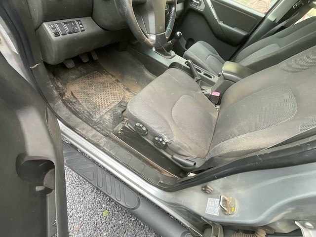 2009 nissan navara - bedrijfswagen - afbeelding 4 van  22