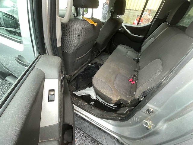 2009 nissan navara - bedrijfswagen - afbeelding 22 van  22