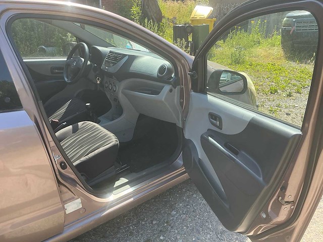 2009 nissan pixo personenauto - afbeelding 16 van  33