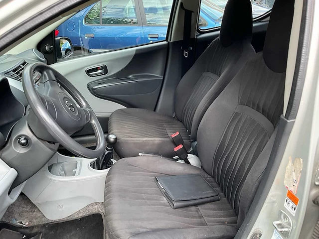 2009 nissan pixo personenauto - afbeelding 9 van  23