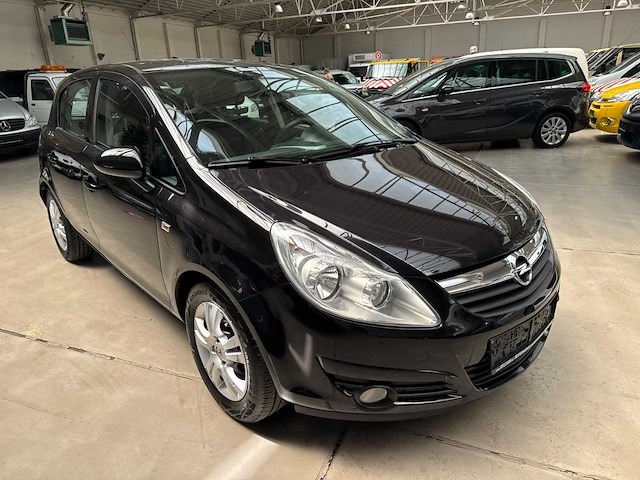 2009 opel corsa - 130000km - afbeelding 2 van  18