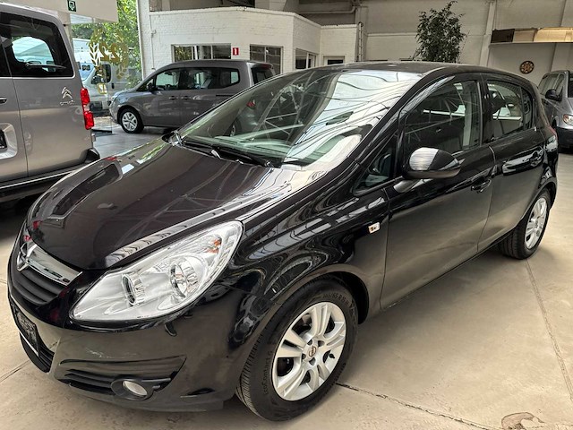 2009 opel corsa - 130000km - afbeelding 1 van  18