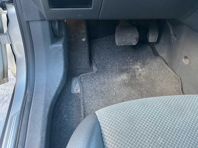 2009 opel corsa personenauto - afbeelding 15 van  44