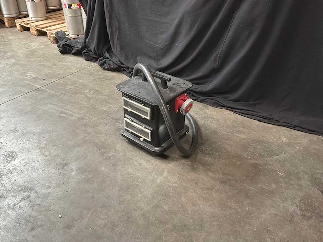 2009 overige 125 a kastverlichtingstechnologie - afbeelding 1 van  9