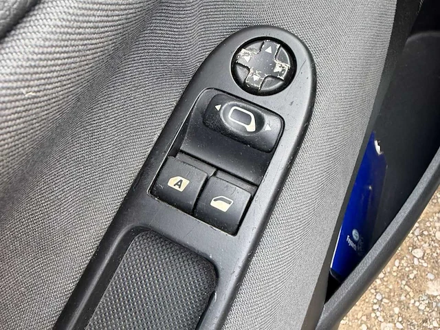 2009 peugeot 207 1.6 vti 120 automaat – 89.245 km – 5-deurs – trekhaak - afbeelding 6 van  31