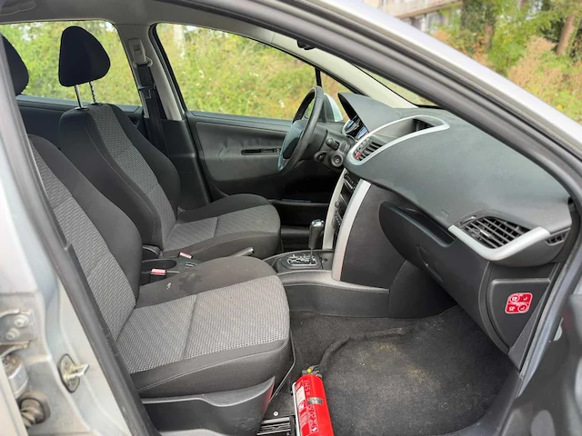 2009 peugeot 207 1.6 vti 120 automaat – 89.245 km – 5-deurs – trekhaak - afbeelding 15 van  31