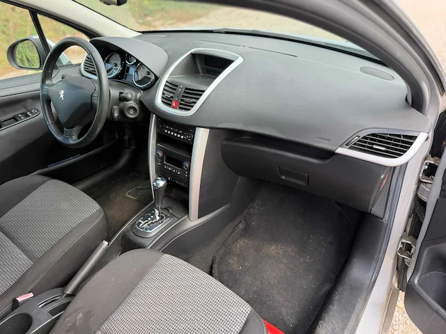 2009 peugeot 207 1.6 vti 120 automaat – 89.245 km – 5-deurs – trekhaak - afbeelding 16 van  31