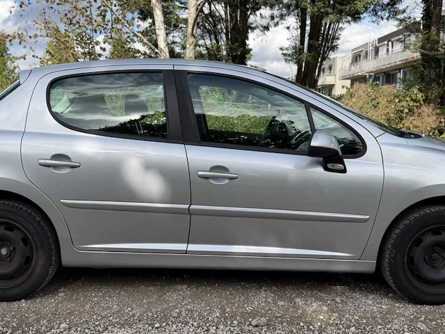 2009 peugeot 207 1.6 vti 120 automaat – 89.245 km – 5-deurs – trekhaak - afbeelding 28 van  31