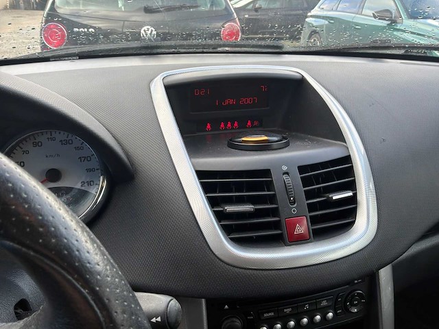 2009 peugeot 207 personenauto - afbeelding 10 van  16